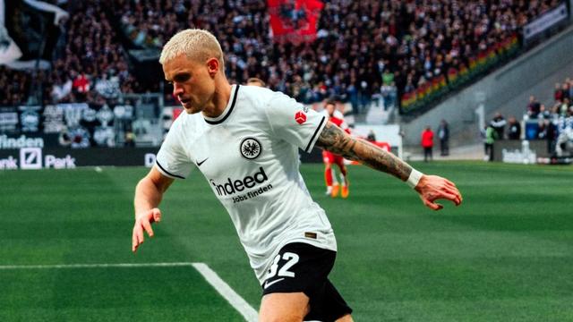 爱游戏在线登录-弗赖堡战胜对手，赢得心理上的优势