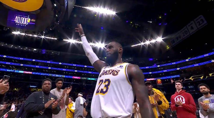 包含篮球明星纷纷公开伤势，球迷争议不断的词条